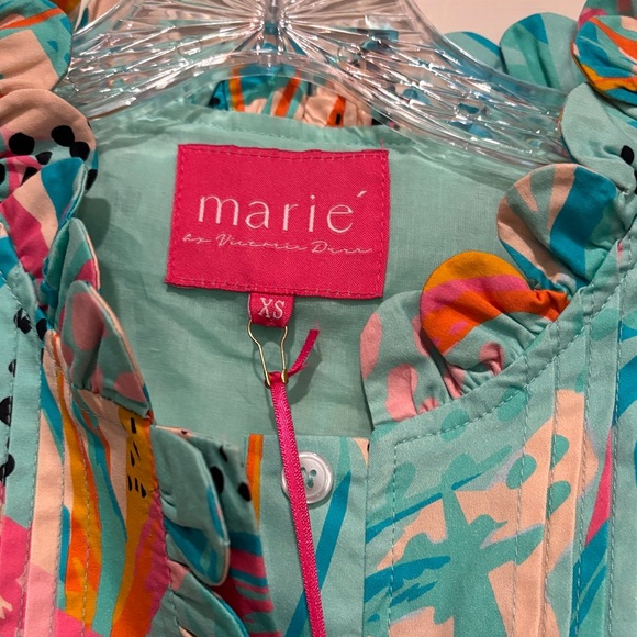 Victoria Dunn Multicolor Ruffle Sleeve Top - Picture 2 of 3